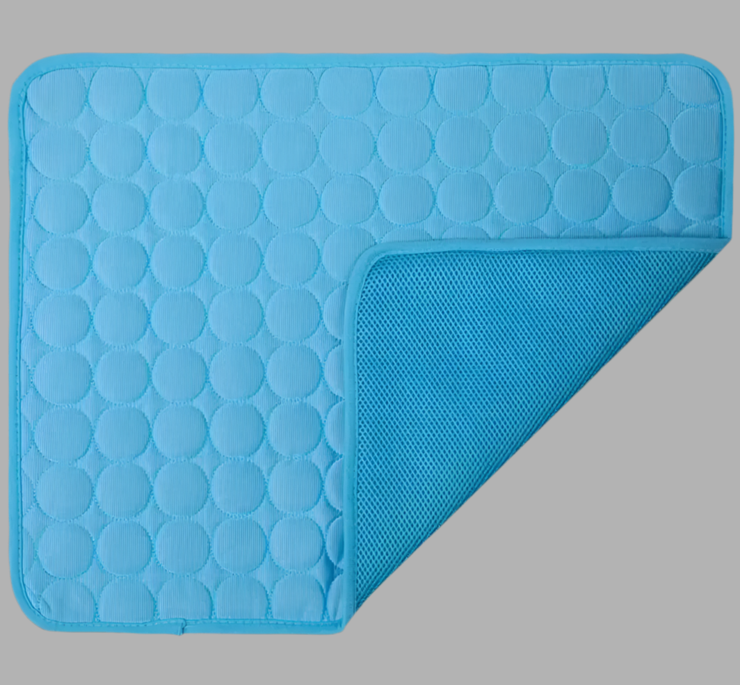 Tapis rafraîchissant pour chien et chat — Soie glacée, lavable